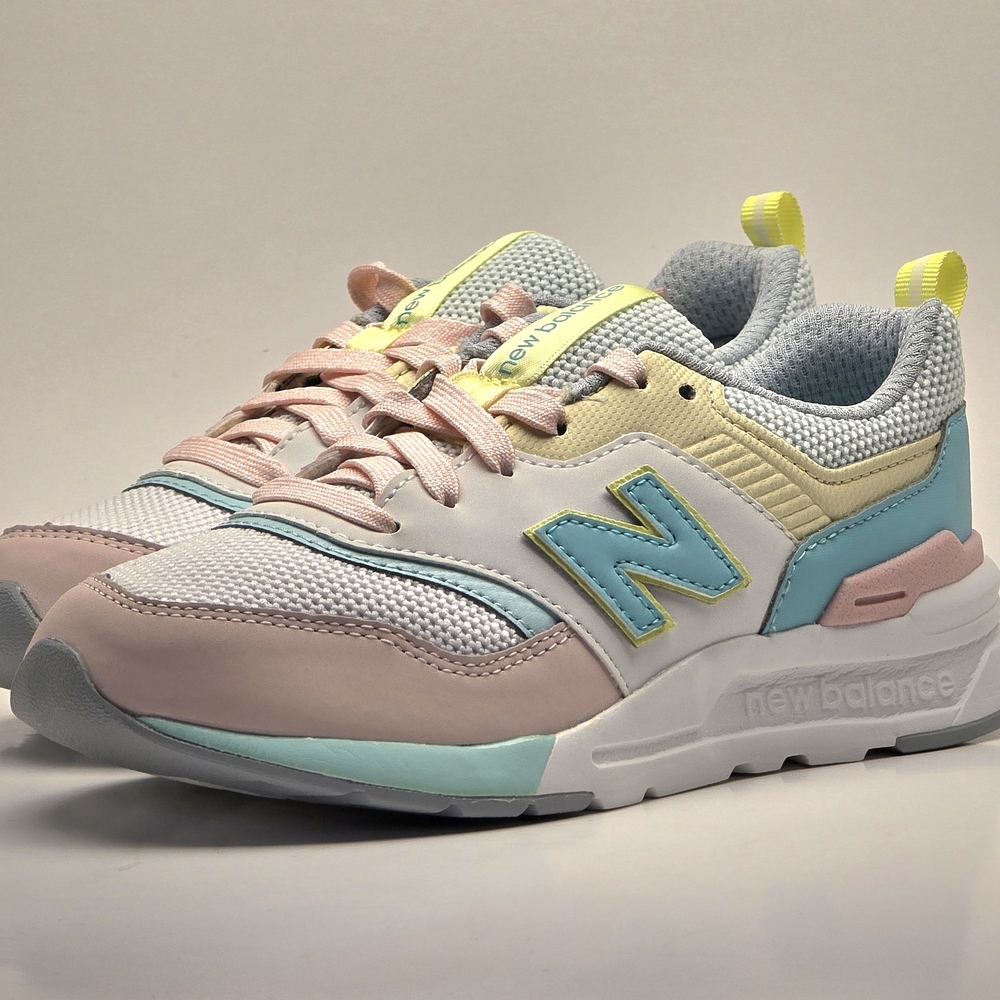 *New In Box* New Balance PR997HCL Sneakers. Colors : Pastel Pink, Blue, Yellow